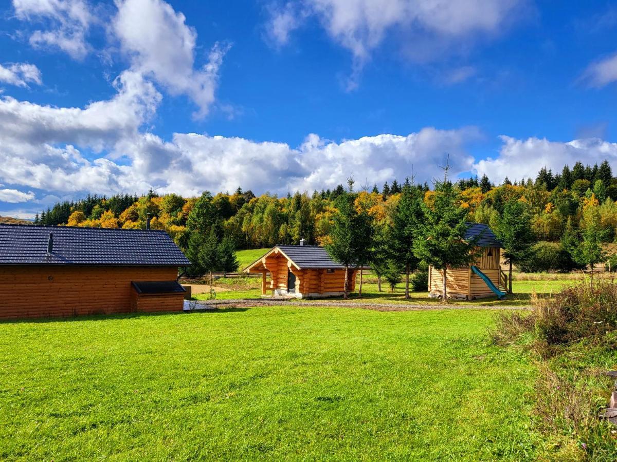 Harghita Log Houses Izvoare  Zewnętrze zdjęcie