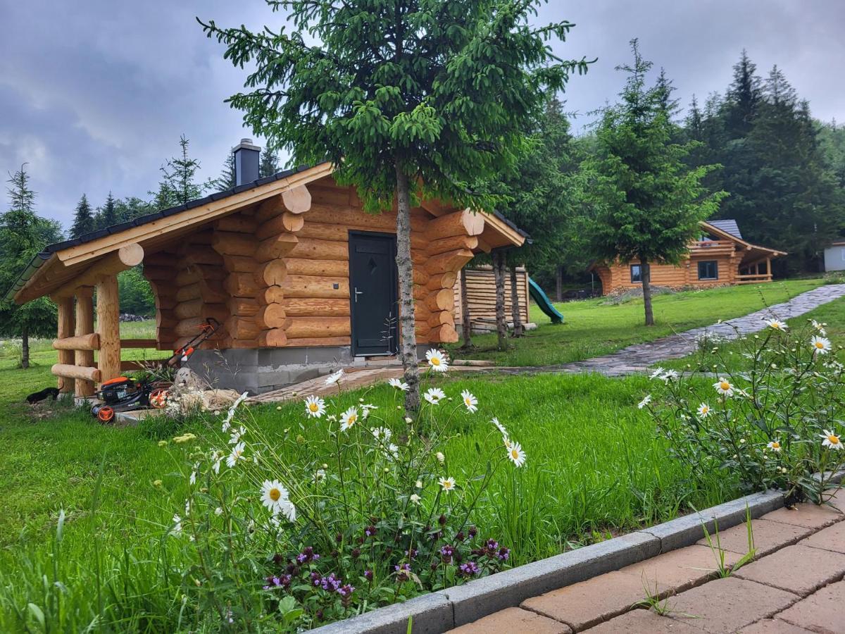 Harghita Log Houses Izvoare  Zewnętrze zdjęcie