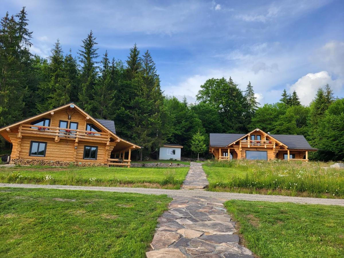 Harghita Log Houses Izvoare  Zewnętrze zdjęcie